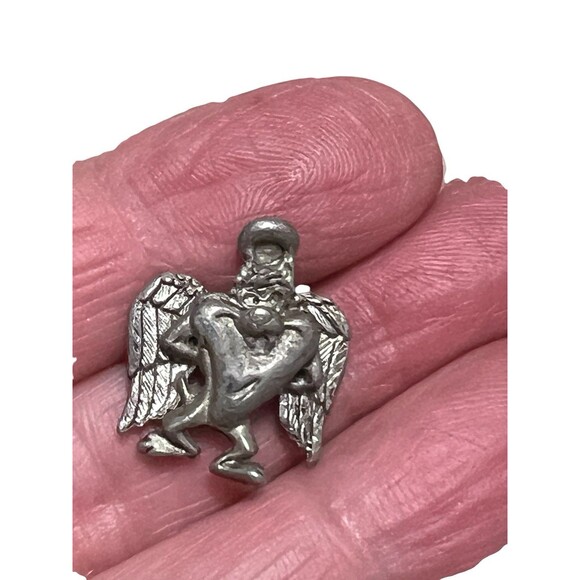 TAZ Pewter Angel Pin Tasmanian Devil & Warner Bros Collectible Mini - Picture 5 of 5